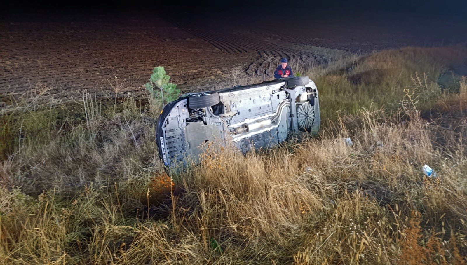 sivasta otomobil sarampole devrildi 5 yarali dfrU7MZB