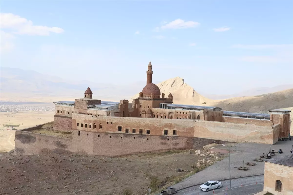 ishak pasa sarayinin unesco dunya mirasi listesi icin yonetim plani hazirlaniyor cDwNZAFF.jpg