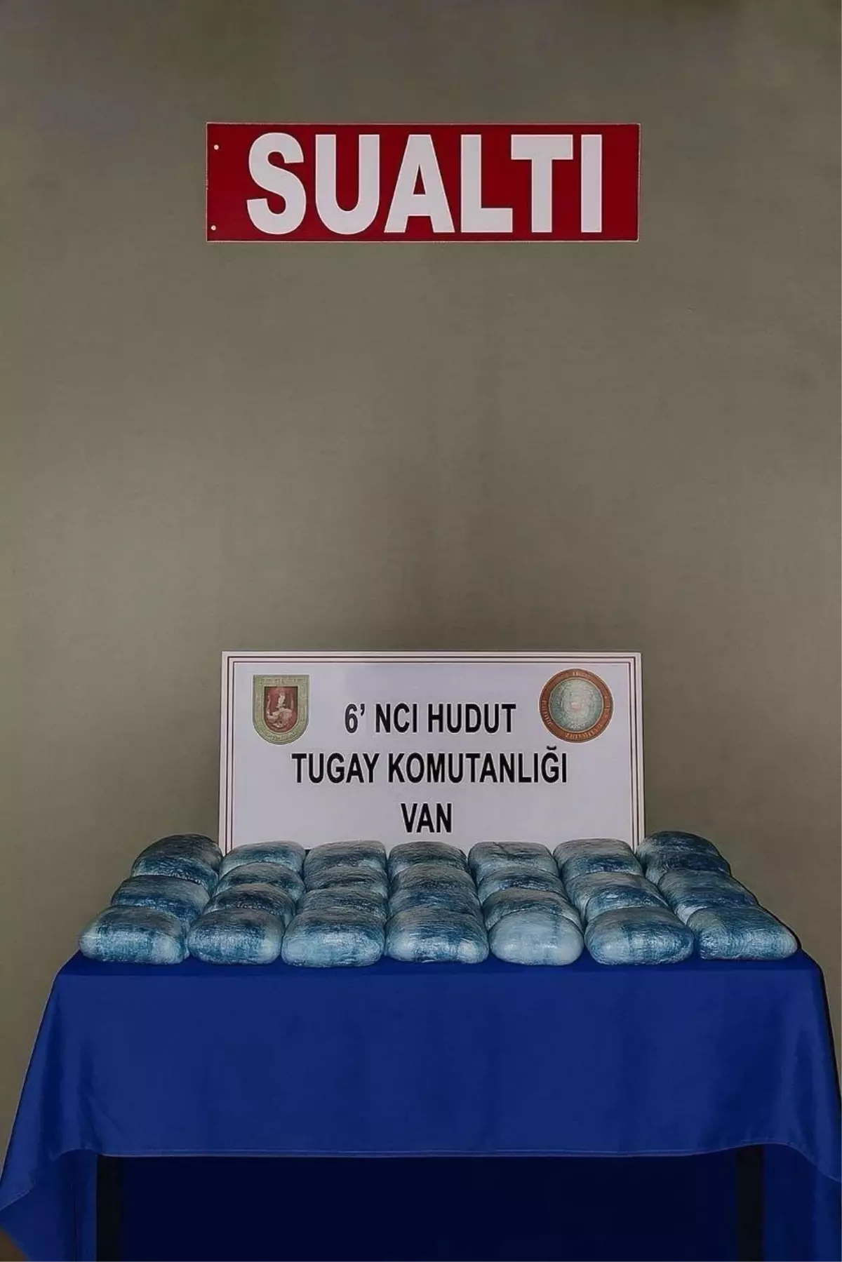 vanda 31 kilo uyusturucu ele gecirildi eeB6wMGU.jpg