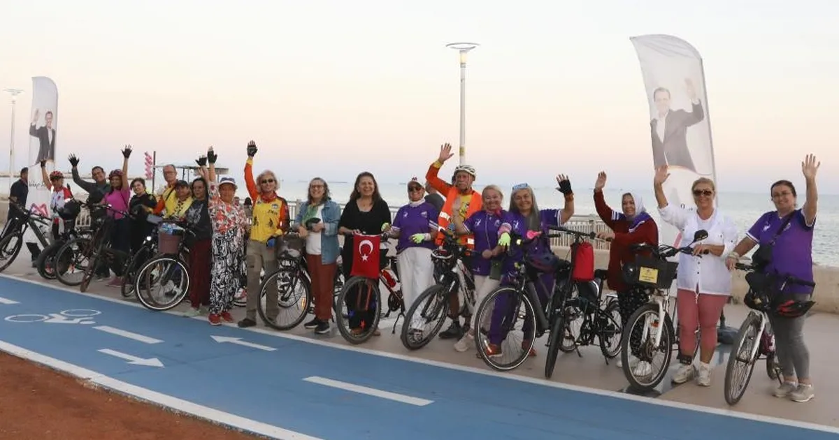 mersinde kadinlara pedal gucu jcSG88ZZ.webp