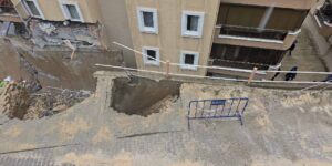 8-metrelik-istinat-duvari-7-katli-binaya-coktu-7Z5TDJTz